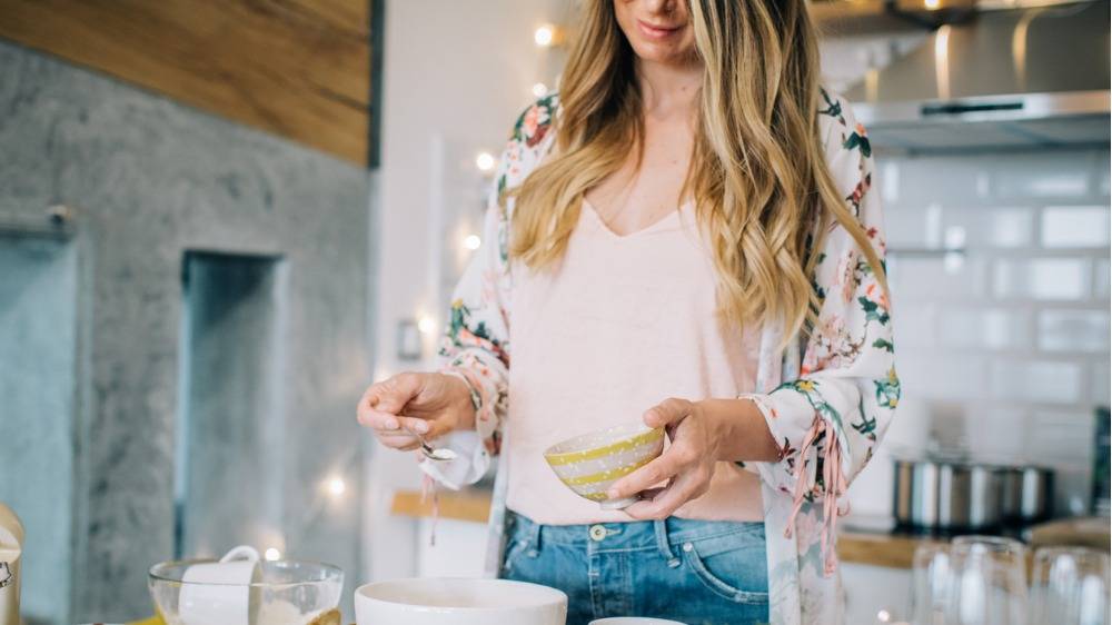 preparing her favourite cake picture id693628638